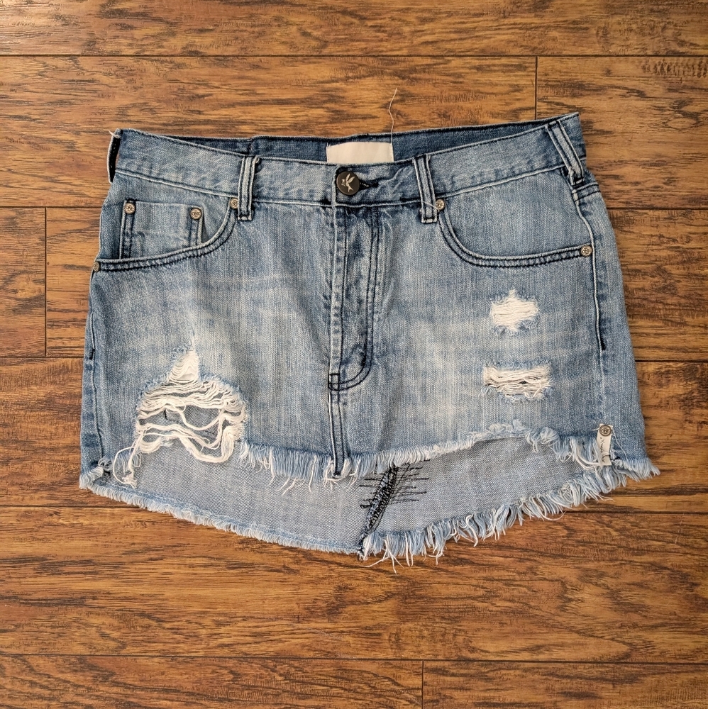 One Teaspoon Distressed Denim Mini‎ Skirt